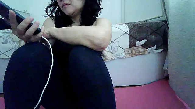 Snapshot of sakuradelreina chatting on April 13, 2026, 4:05 am sakuradelreina online show from April 13, 2026, 4:05 am