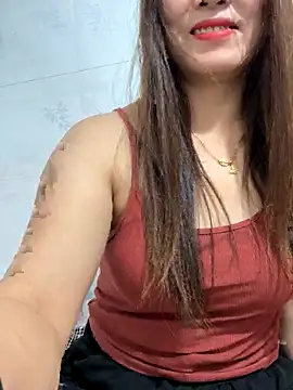 Snapshot of Moan_Mary chatting on October 24, 2025, 3:27 am Moan Mary online show from October 24, 2025, 3:27 am