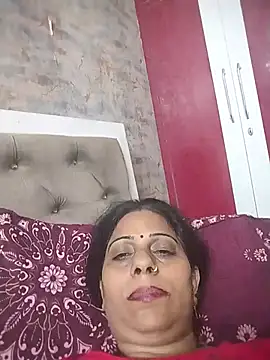 Snapshot of Soniya_Roy chatting on July 4, 2026, 2:21 pm Soniya Roy online show from July 4, 2026, 2:21 pm