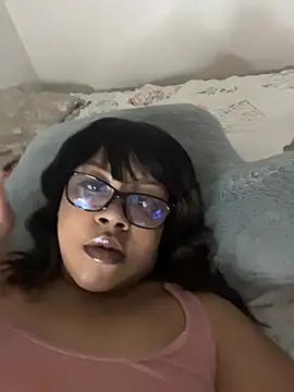 Snapshot of MsNevaeh chatting on December 22, 2025, 3:28 am MsNevaeh online show from December 22, 2025, 3:28 am