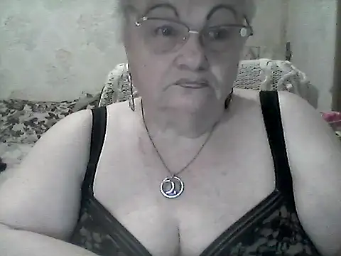 NatalieNorth online show from December 2, 2025, 10:22 pm