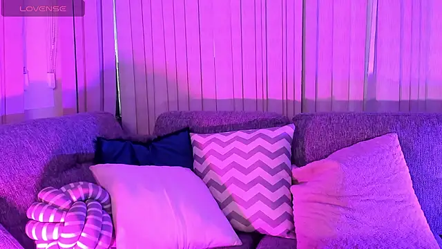 Snapshot of Melody-chers chatting on November 12, 2025, 11:03 am Melody-chers online show from November 12, 2025, 11:03 am