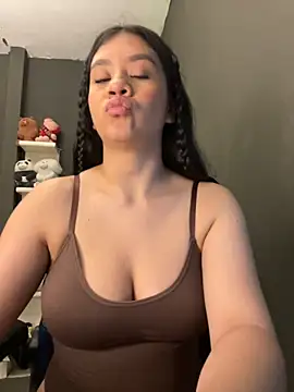 Snapshot of alhaana_ chatting on November 19, 2025, 11:38 pm alhaana online show from November 19, 2025, 11:38 pm