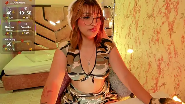 Snapshot of AriaNova_ chatting on January 7, 2026, 1:49 pm AriaNova online show from January 7, 2026, 1:49 pm