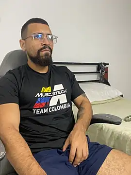 vincentjaxon online show from February 21, 2026, 1:07 am