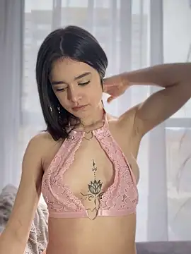 Snapshot of Sofi_Leal chatting on November 13, 2025, 2:54 pm Sofi Leal online show from November 13, 2025, 2:54 pm