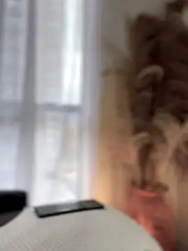 Snapshot of Sofi_Leal chatting on October 3, 2025, 12:17 pm Sofi Leal online show from October 3, 2025, 12:17 pm