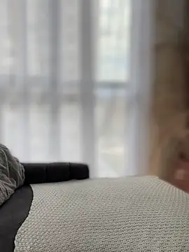 Snapshot of Sofi_Leal chatting on October 4, 2025, 12:28 pm Sofi Leal online show from October 4, 2025, 12:28 pm