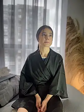 Sofi Leal online show from March 13, 2026, 12:21 pm