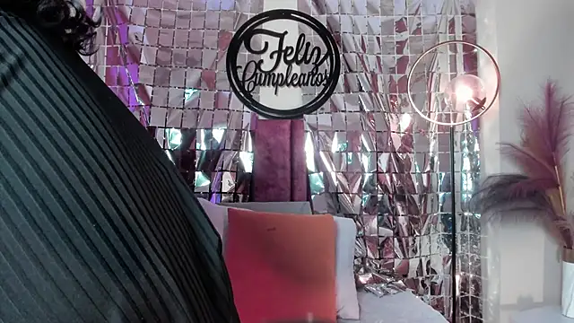 LunaAspen  online show from March 27, 2026, 6:09 pm