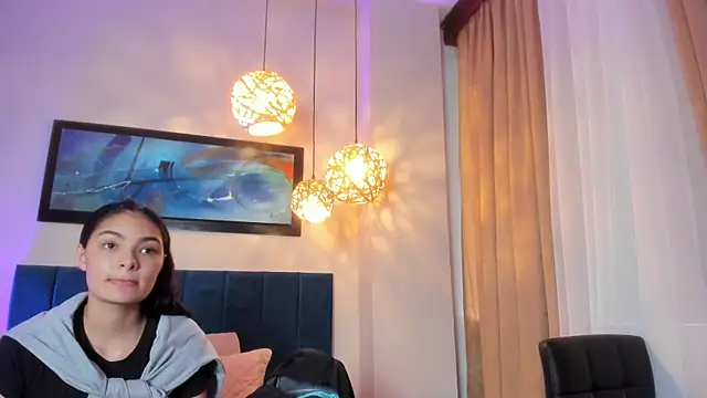 Snapshot of LunaAspen_ chatting on November 20, 2025, 5:57 pm LunaAspen online show from November 20, 2025, 5:57 pm