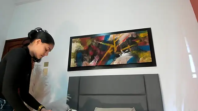 Snapshot of LunaAspen_ chatting on December 17, 2025, 2:33 pm LunaAspen online show from December 17, 2025, 2:33 pm