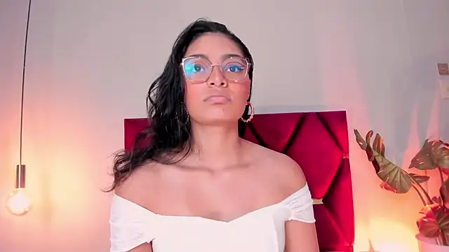 Snapshot of LunaAspen_ chatting on January 15, 2026, 6:11 pm LunaAspen online show from January 15, 2026, 6:11 pm