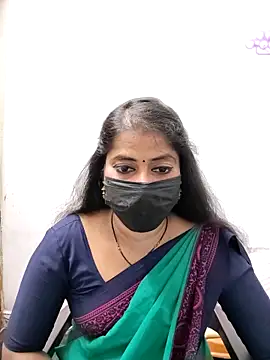 Snapshot of tamil_Sigappu_Roja chatting on March 11, 2026, 1:21 am tamil Sigappu Roja online show from March 11, 2026, 1:21 am