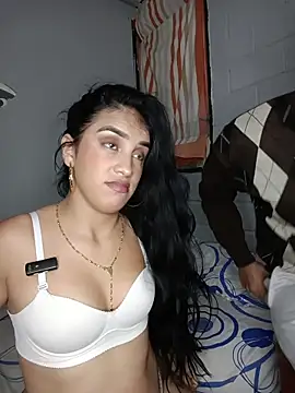 Snapshot of Bigtiti01 chatting on May 27, 2026, 1:04 am Bigtiti01 online show from May 27, 2026, 1:04 am