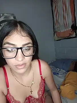 Snapshot of Bigtiti01 chatting on May 11, 2026, 1:40 am Bigtiti01 online show from May 11, 2026, 1:40 am