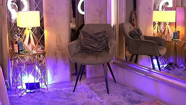 Snapshot of FrancescaDante chatting on February 26, 2026, 6:57 am FrancescaDante online show from February 26, 2026, 6:57 am