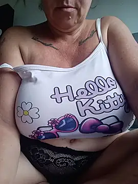 Snapshot of SinisterBabe chatting on March 13, 2026, 12:21 pm SinisterBabe online show from March 13, 2026, 12:21 pm