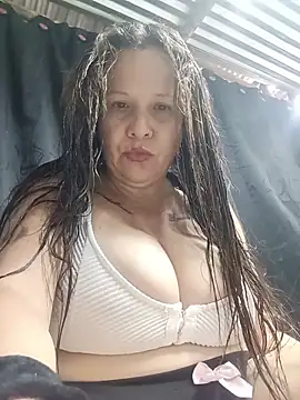 Snapshot of SinisterBabe chatting on May 20, 2026, 11:29 am SinisterBabe online show from May 20, 2026, 11:29 am