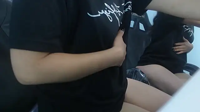 victoria hernandez t  online show from February 17, 2026, 12:57 pm