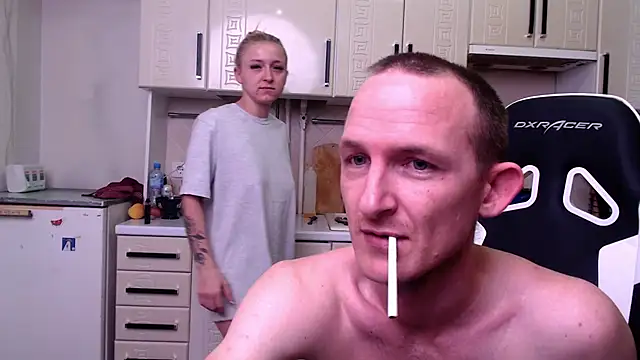 Snapshot of space_danger chatting on October 29, 2025, 12:42 am space danger online show from October 29, 2025, 12:42 am