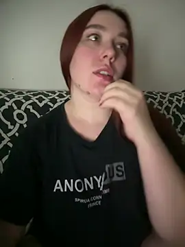 Snapshot of Sweet_lollipop25 chatting on March 30, 2026, 8:43 pm Sweet lollipop25 online show from March 30, 2026, 8:43 pm