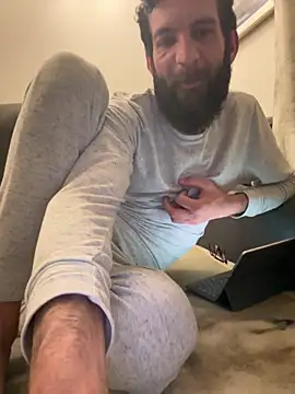 Snapshot of Michel_huge chatting on May 16, 2026, 10:53 pm Michel huge online show from May 16, 2026, 10:53 pm