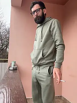 Snapshot of Michel_huge chatting on February 7, 2026, 8:44 am Michel huge online show from February 7, 2026, 8:44 am