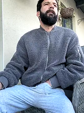 Michel huge online show from November 24, 2025, 9:09 am