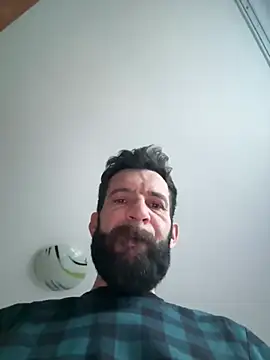 Snapshot of Michel_huge chatting on February 1, 2026, 6:00 am Michel huge online show from February 1, 2026, 6:00 am