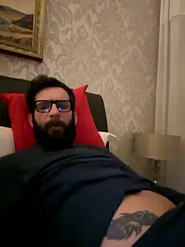 Michel huge online show from November 17, 2025, 8:46 pm