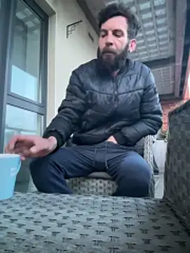 Snapshot of Michel_huge chatting on April 26, 2026, 4:54 am Michel huge online show from April 26, 2026, 4:54 am