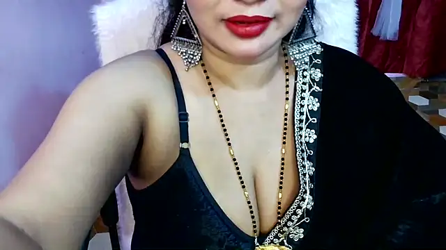 Snapshot of QUEEN_SAKHI- chatting on February 22, 2026, 6:31 pm QUEEN SAKHI- online show from February 22, 2026, 6:31 pm