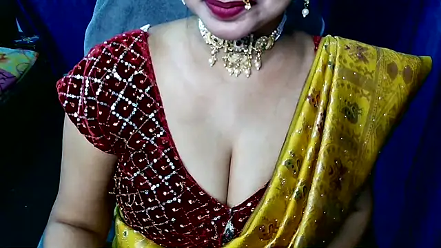 Snapshot of QUEEN_SAKHI- chatting on March 19, 2026, 4:56 am QUEEN SAKHI- online show from March 19, 2026, 4:56 am