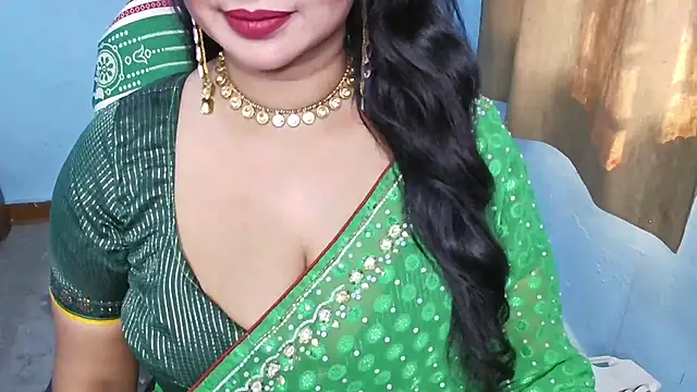 Snapshot of QUEEN_SAKHI- chatting on February 5, 2026, 7:48 am QUEEN SAKHI- online show from February 5, 2026, 7:48 am