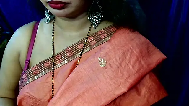 Snapshot of QUEEN_SAKHI- chatting on April 14, 2026, 8:19 am QUEEN SAKHI- online show from April 14, 2026, 8:19 am