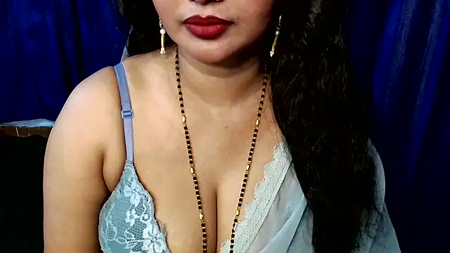 Snapshot of QUEEN_SAKHI- chatting on April 12, 2026, 5:22 am QUEEN SAKHI- online show from April 12, 2026, 5:22 am