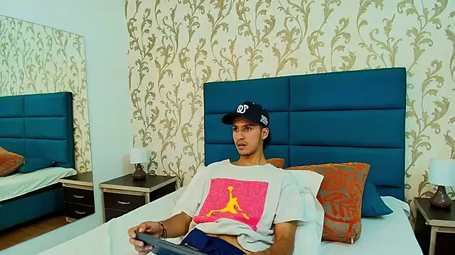 Marcus Jeron online show from September 25, 2025, 3:34 am