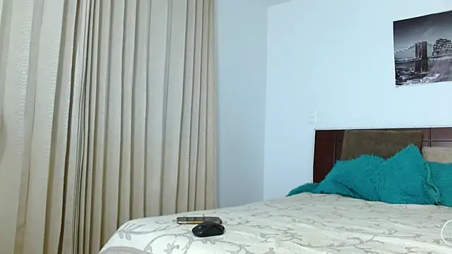 AntonyDAngelo25 online show from December 19, 2025, 2:04 am