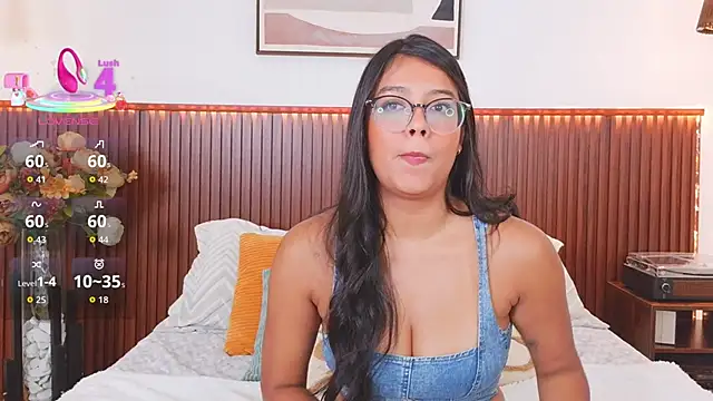Snapshot of Camila_Bustamante chatting on April 18, 2026, 7:07 pm Camila Bustamante online show from April 18, 2026, 7:07 pm