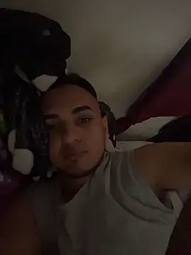 Alejand276765 online show from October 10, 2025, 5:25 pm