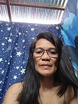 Snapshot of ImYourWoman_55 chatting on August 6, 2026, 5:13 am ImYourWoman 55 online show from August 6, 2026, 5:13 am