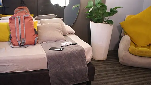 Ariaa Isabell online show from March 4, 2026, 6:26 pm