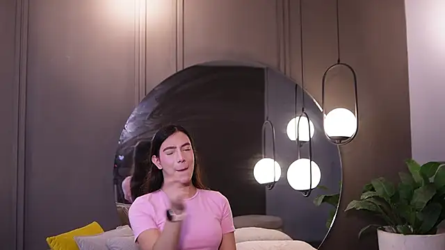 Ariaa Isabell online show from April 16, 2026, 6:30 pm