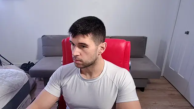 Sand0w online show from December 4, 2025, 5:23 pm