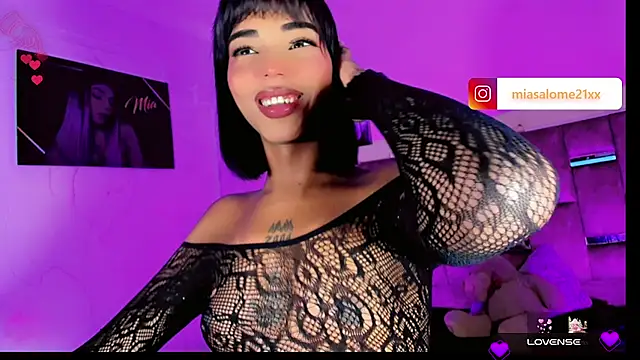 LADY-HOT-SEXY- online show from January 17, 2026, 6:50 am