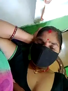 Suhani cuty online show from November 3, 2025, 7:57 am