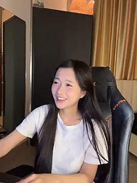 Snapshot of _Meimeibaby_ chatting on November 26, 2025, 11:54 am Meimeibaby online show from November 26, 2025, 11:54 am