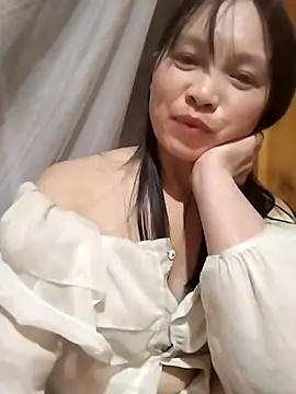 Tiyir597 online show from October 4, 2025, 3:46 pm