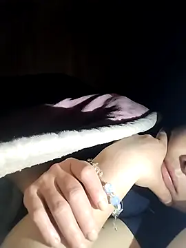 Tiyir597 online show from November 28, 2025, 11:16 pm